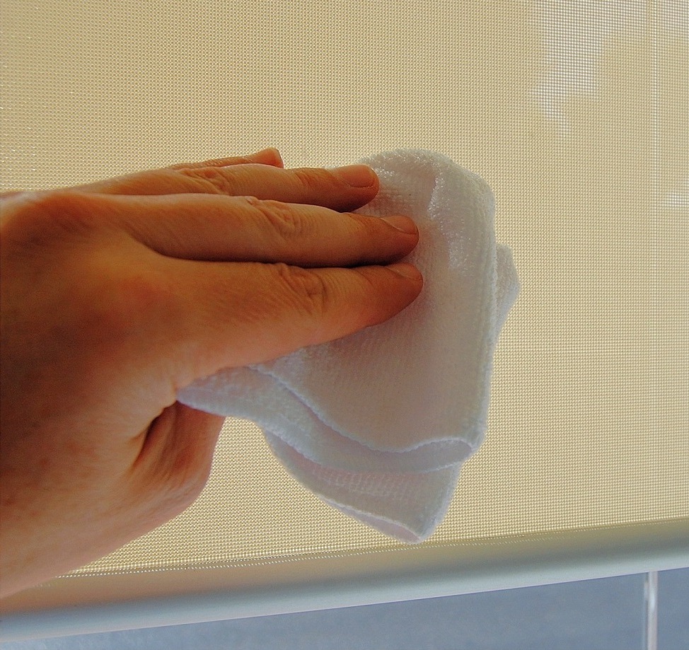 Recomendações básicas para a lavagem de persianas verticais 