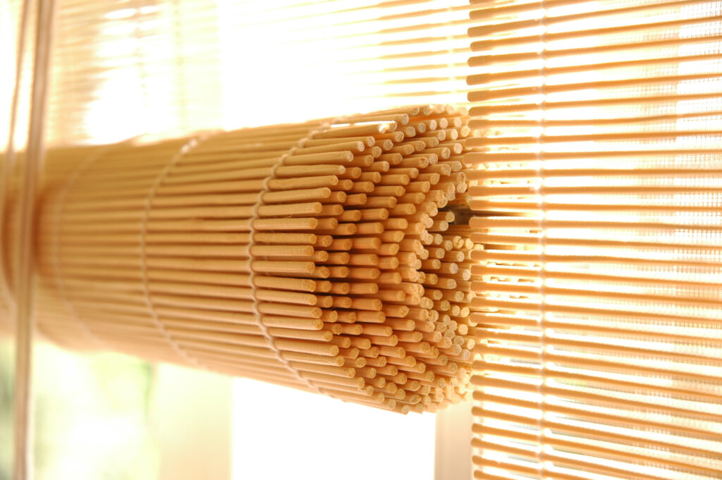 persiana enrollable de bambú